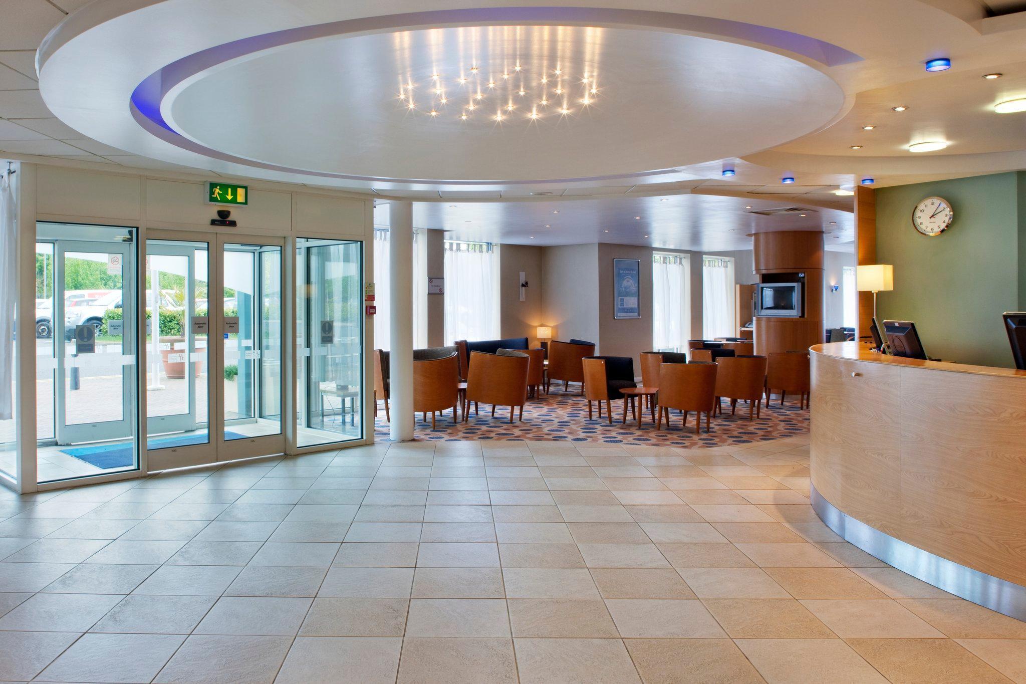 Holiday Inn Express Oxford Kassam Stadium By Ihg Esterno foto